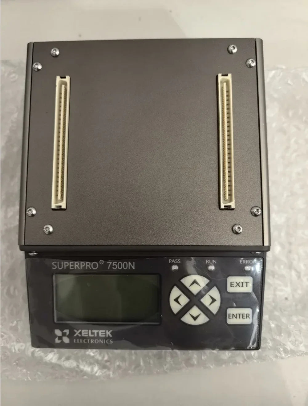 Original Xeltek 7500N Usb IC Programmer Extreme High speed Standalone 4chips Superpro 7500N
