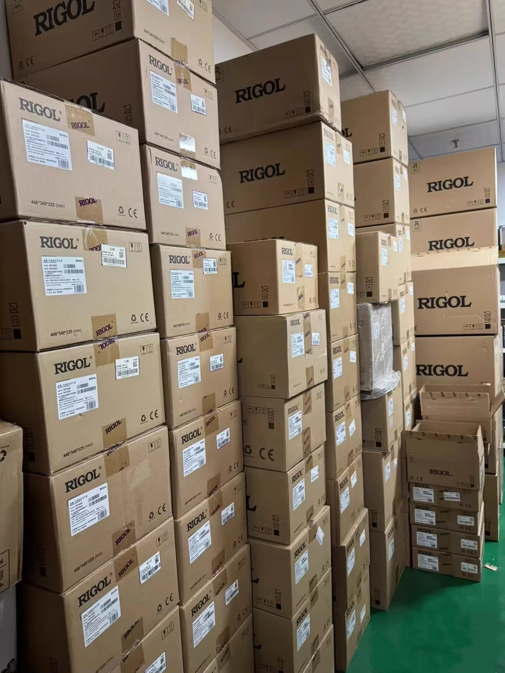 Original New RIGOL DHO824 4-Channel 200MHz Digital Oscilloscope DHO802 DHO804 DHO812 DHO814